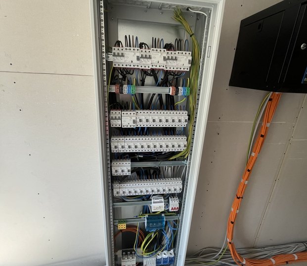 Rozdzielnice elektryczne — ART-Inst@L